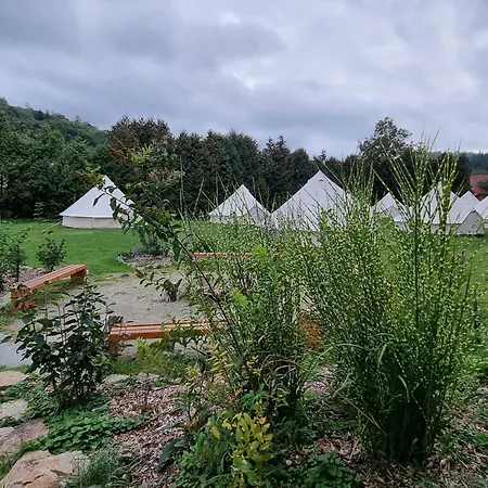 럭셔리텐트 Askaha Glamping Oskava