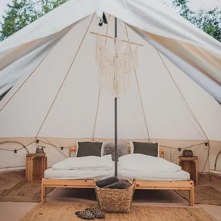 Askaha Glamping Oskava